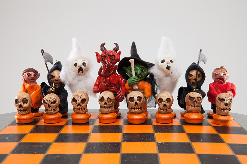 Denice Smith, Spooky Halloween Chess Set, 2010