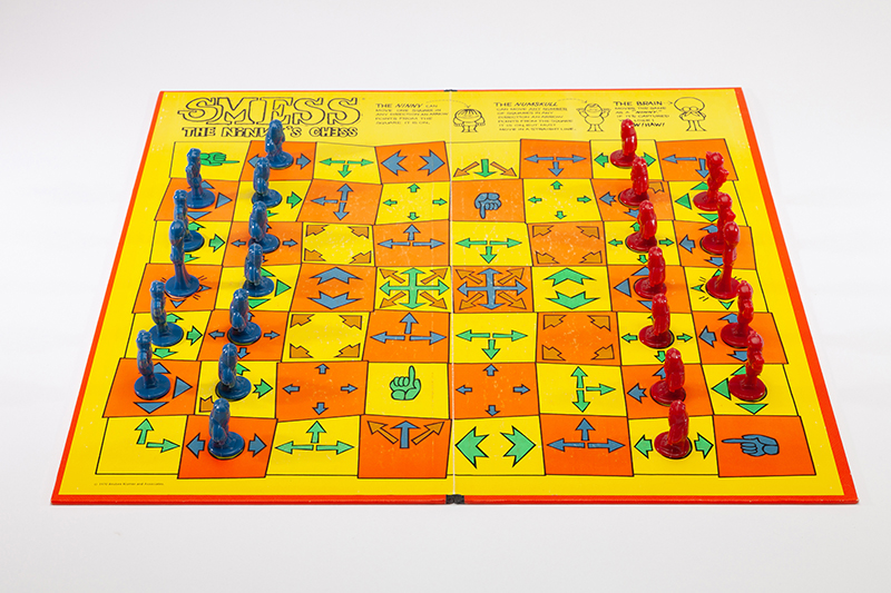 Smess: The Ninny's Chess Set, 1970