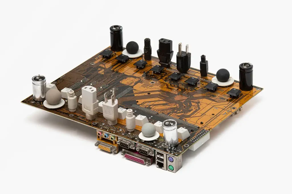 photo - 2025 November Featured Chess Set - Up- Cycled Chess Set - 01_nov25