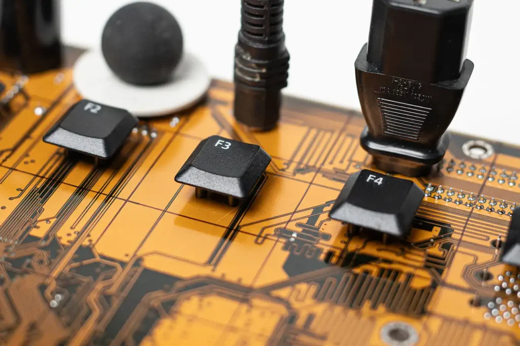 photo - 2025 November Featured Chess Set - Up- Cycled Chess Set - 03_nov25