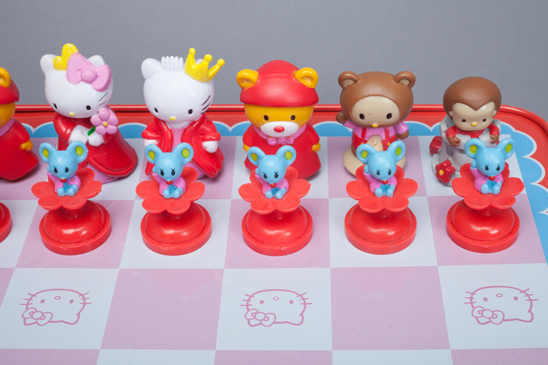 Sababa Toys/Sanrio, Hello Kitty Chess Game in Deluxe Collector Tin, 2004 Sababa Toys/Sanrio, Hello Kitty Chess Game in Deluxe Collector Tin, 2004