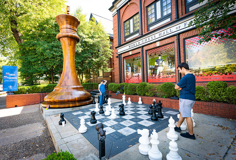 Worlds largest chess piece world record STL MO