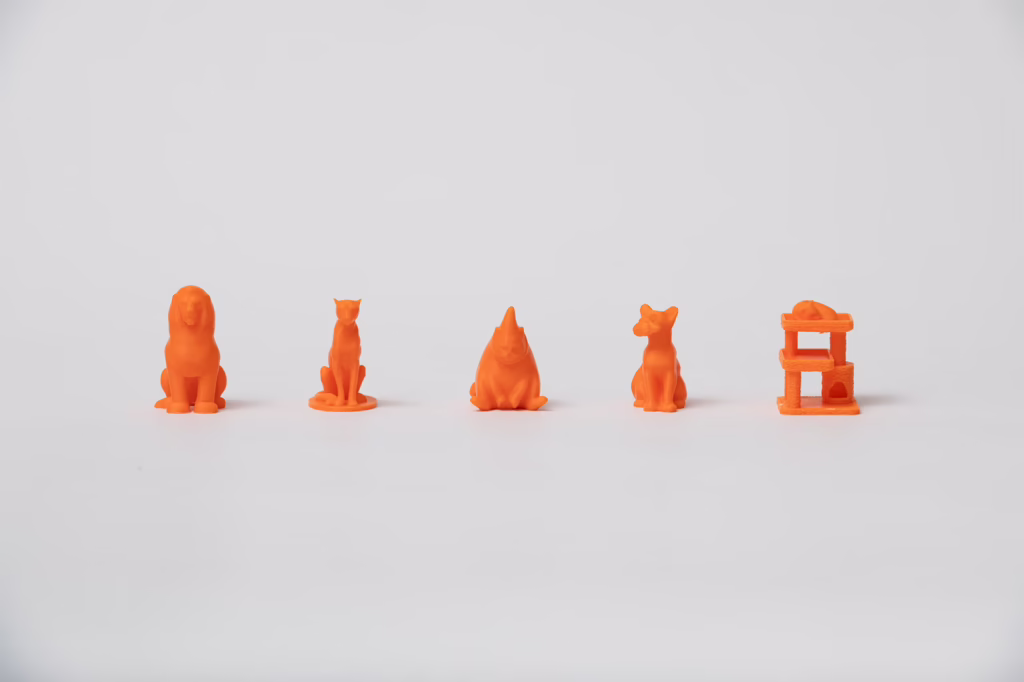 3D-printed "Cats" chess set by KBH Create featuring various feline figures as chess pieces.