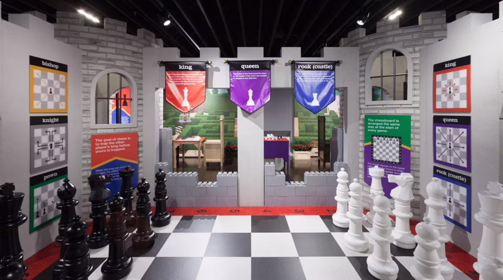Play & Create | Kings & Queens giant castle chess set